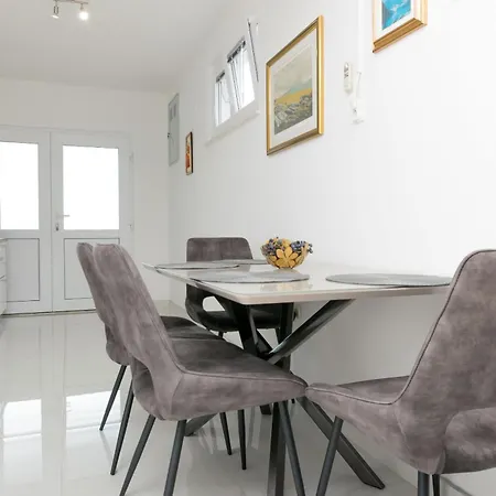 House Ratac *