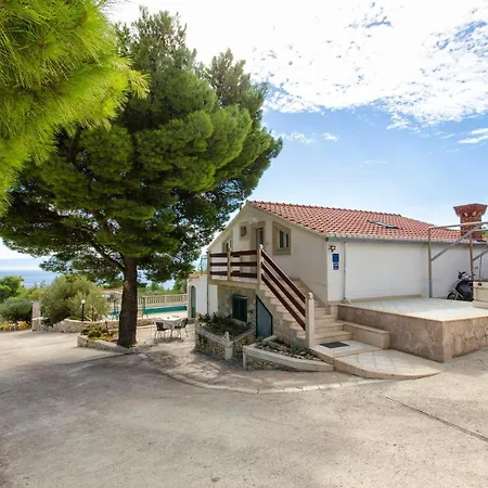 House Ratac Nyaraló Bol