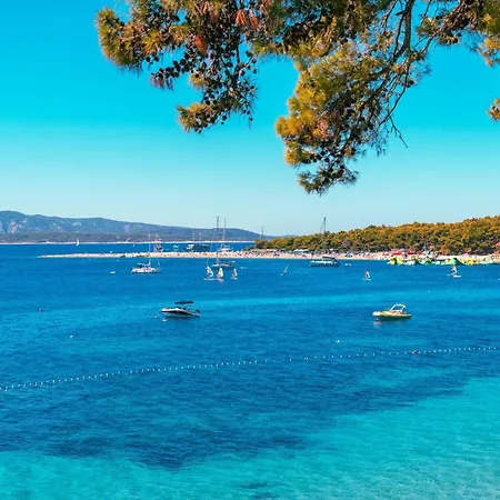 House Ratac Nyaraló