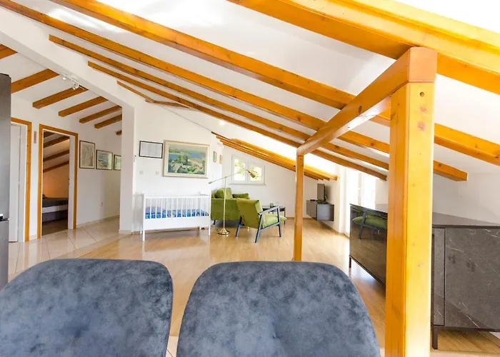 Prázdninový dům House Ratac
